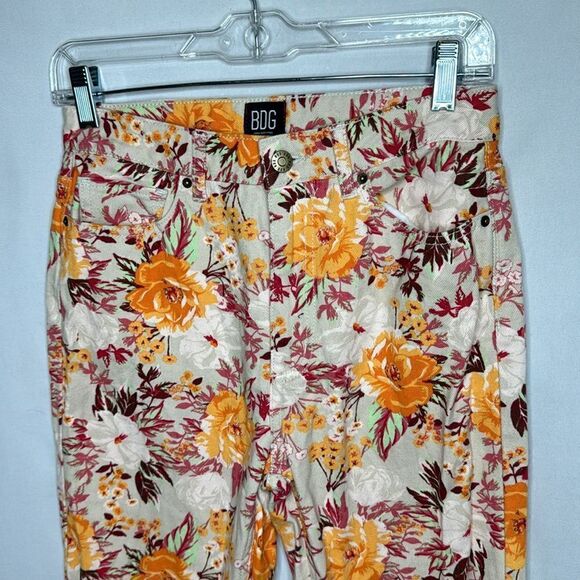 BDG Urban Outfitters High Waisted Floral Denim Mom Jeans. Size 26. - Picture 2 of 10